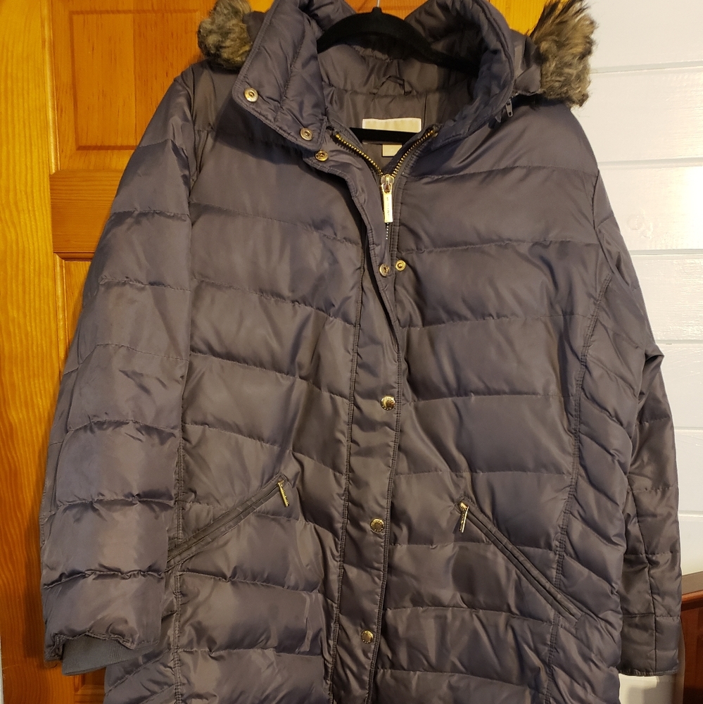 MICHAEL Michael Kors winter coat with down filling. Size 2X.